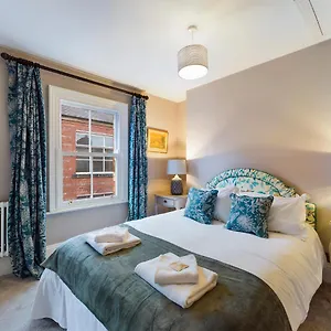 Holiday home Ogleforth, York